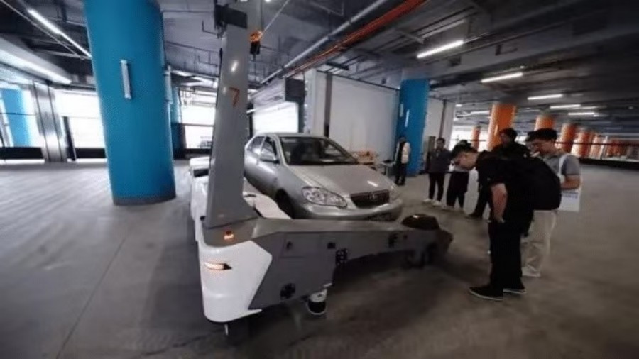 Estacionamiento robótico de dos niveles AGV