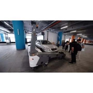 Estacionamiento robótico de dos niveles AGV