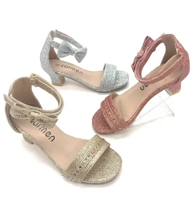 New peep-toe low-heeled princess sandals