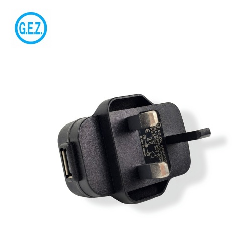 Charger USB àrd-inbhe le dealbhadh plug Bhreatainn