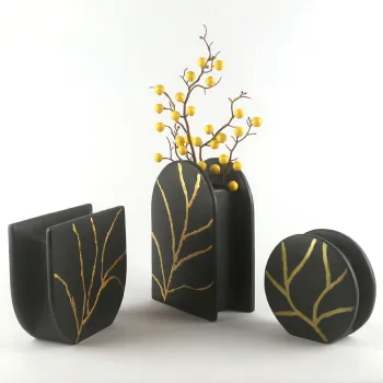 Gold-Hand Painted Custom Design Modern Black Ceramic Flower Vases: Unique and Stylish Decorations for Your Home