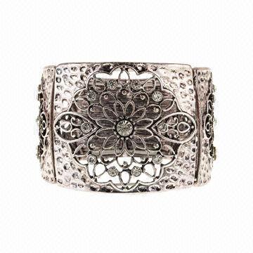 Filigree Pattern Stretch Bracelet in Burnished Silver Plating