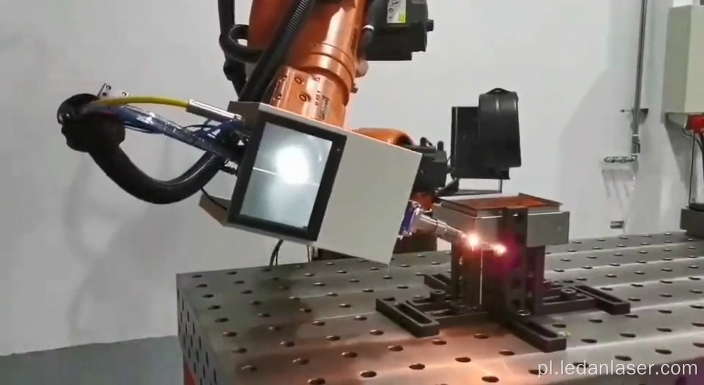 Laserowa maszyna do spawania światłowodowego 3D