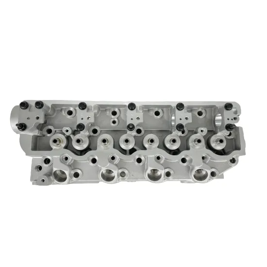 Hot Sell 4D56 D4BH D4BA D4BAT 2.5L Bare Cylinder Head 22100-42900 22001-427A1 for Mitsubishi L300 Pajero Montero Canter Engine