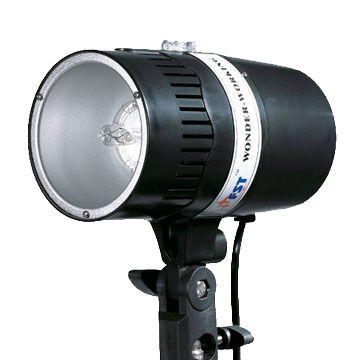 Studio Lighting Equipment with High-power and 5,200 to 5,600K Color Temperature