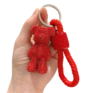 Hot Selling Luxury Crystal Bear Keychains: Elegant Metal Keychain with Bling Design - Perfect Gift for Women