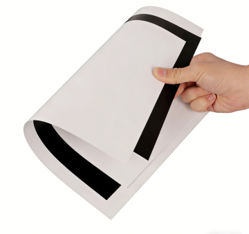 لوح PVC باللونين الأبيض والأسود