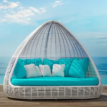 Nordic Modern White Rattan Sun Bed - Outdoor Rattan/Wicker Bed with Cushion