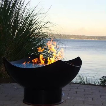 A Year-round Weathering Steel Fire Pit