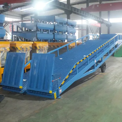 Best Selling Movable Forklift Container Loading Dock Ramps Lift Tables