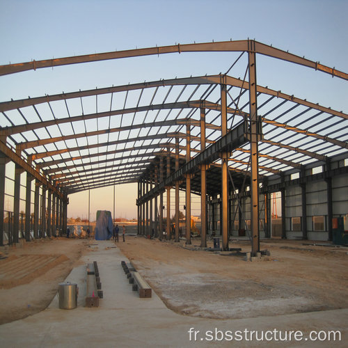 Entrepôt de structure en acier en Libye