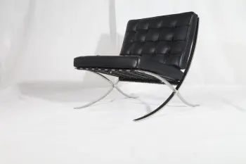 Modern Furniture Black Leather Barcelona Chair Replica