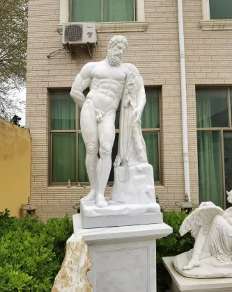 Natural Stone Crafts: Marble and Stone Sculptures