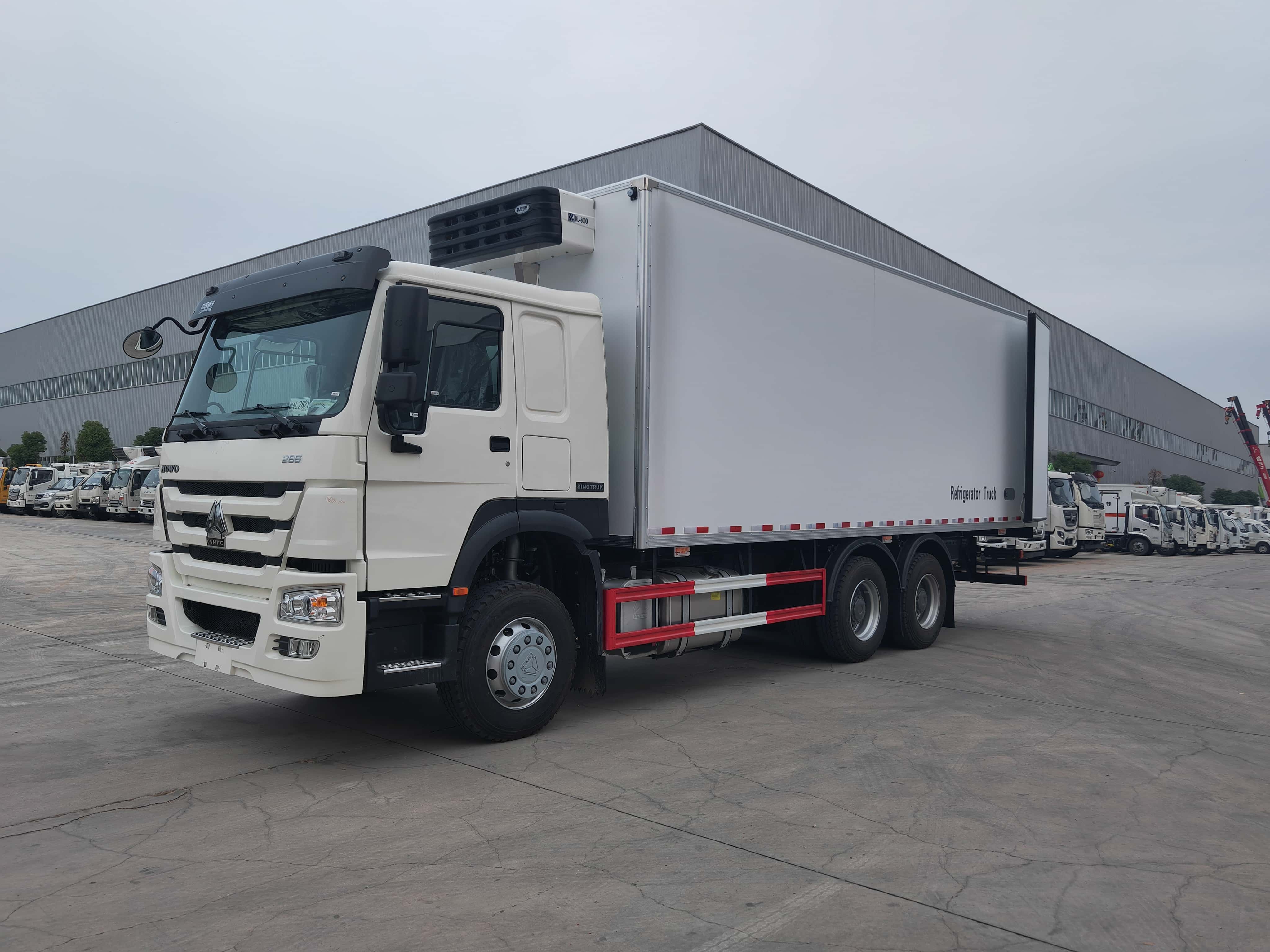 HOWO brand 3 axles heavy duty freezer truck