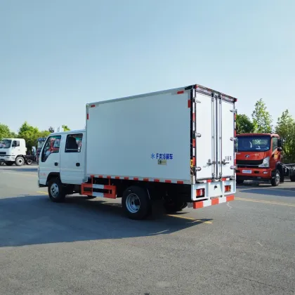 Refrigerated transport truck Refrigerated insulation truck