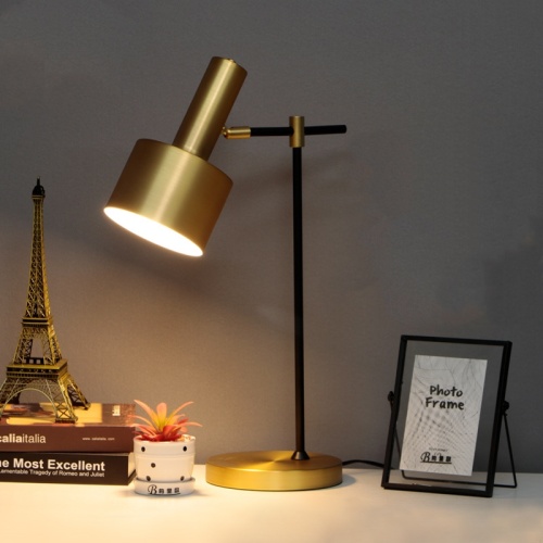 LEDER Χρυσή Side Table Lamp