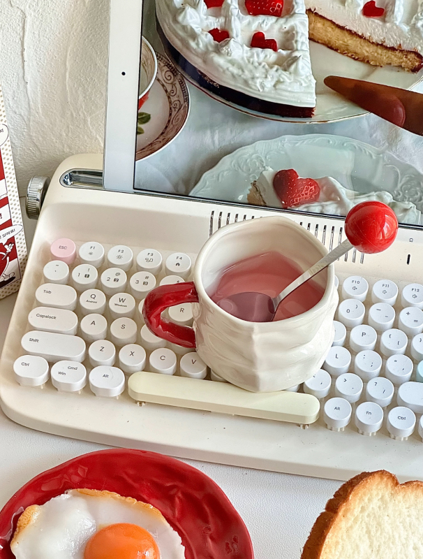 Unique Wrinkled Design Ceramic Coffee Mugs with Saucers