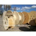 Spool del cavo elettrico vuoto in legno