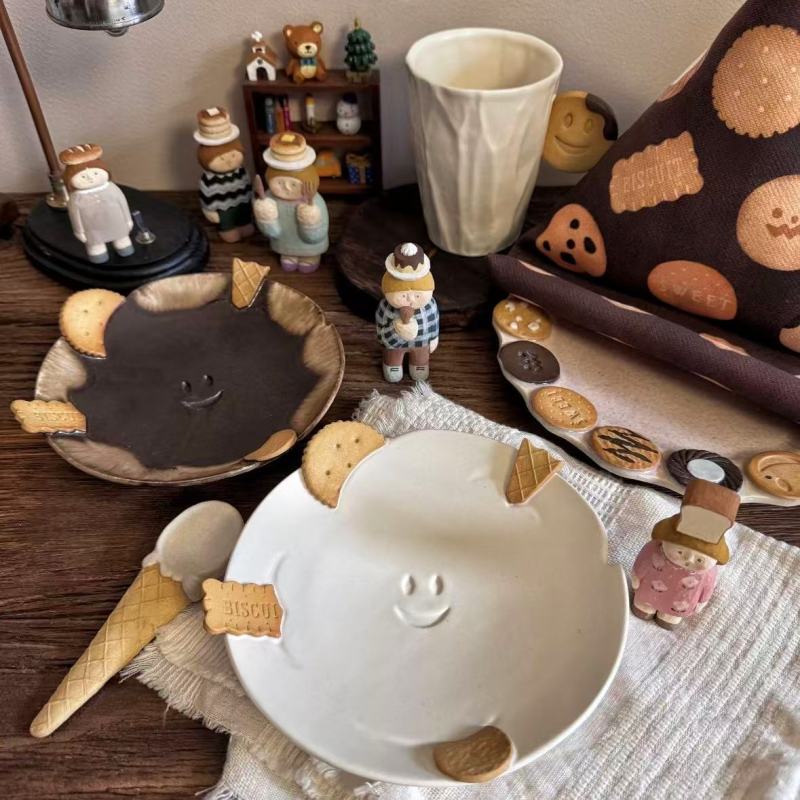 Creative French Cookie-Shaped Dinnerware for Artistic Dining