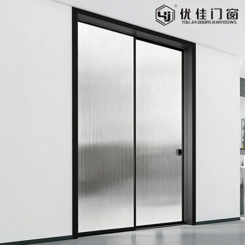 Раздвижная дверь с двойной панелью и рифленым стеклом