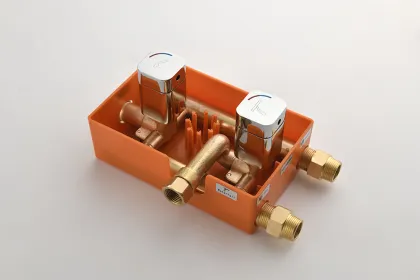 Copper Wall Mount Shower Set with Constant Temperature Button Switch