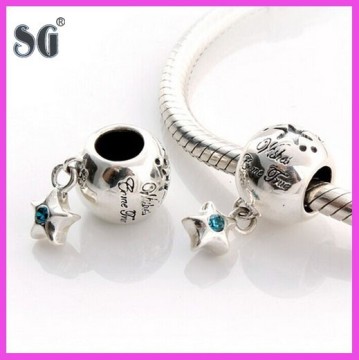 2016 New product 925 original silver custom-made logo beautiful star with green cz stones
