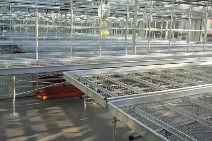 Steel greenhouse rolling benches extremely durable