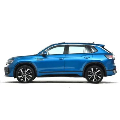 Mid-size gasoline SUV Volkswagen Tayron