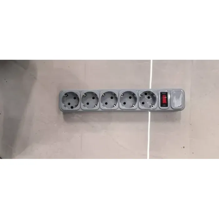 5 групповых розеток с защитой от перенапряжения