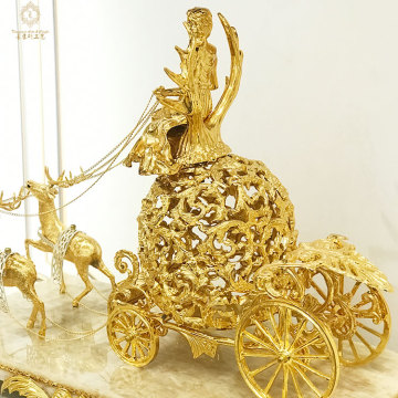 Handcrafted Golden Copper Deer Pull Table Clock - European Luxury Decorative Desk Clock