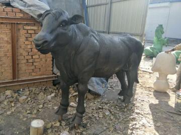 cast iron bull garden decoration