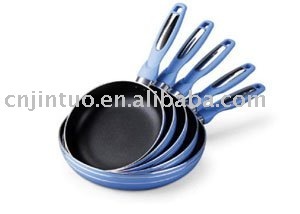 4 Pcs Aluminum Frying Pan with non-stick coating