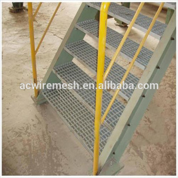 heavy-duty steel grating