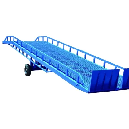 Best Selling Movable Forklift Container Loading Dock Ramps Lift Tables
