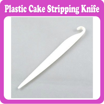 Plastic Cake Stripping Knife, A mus tool for Cake Mold