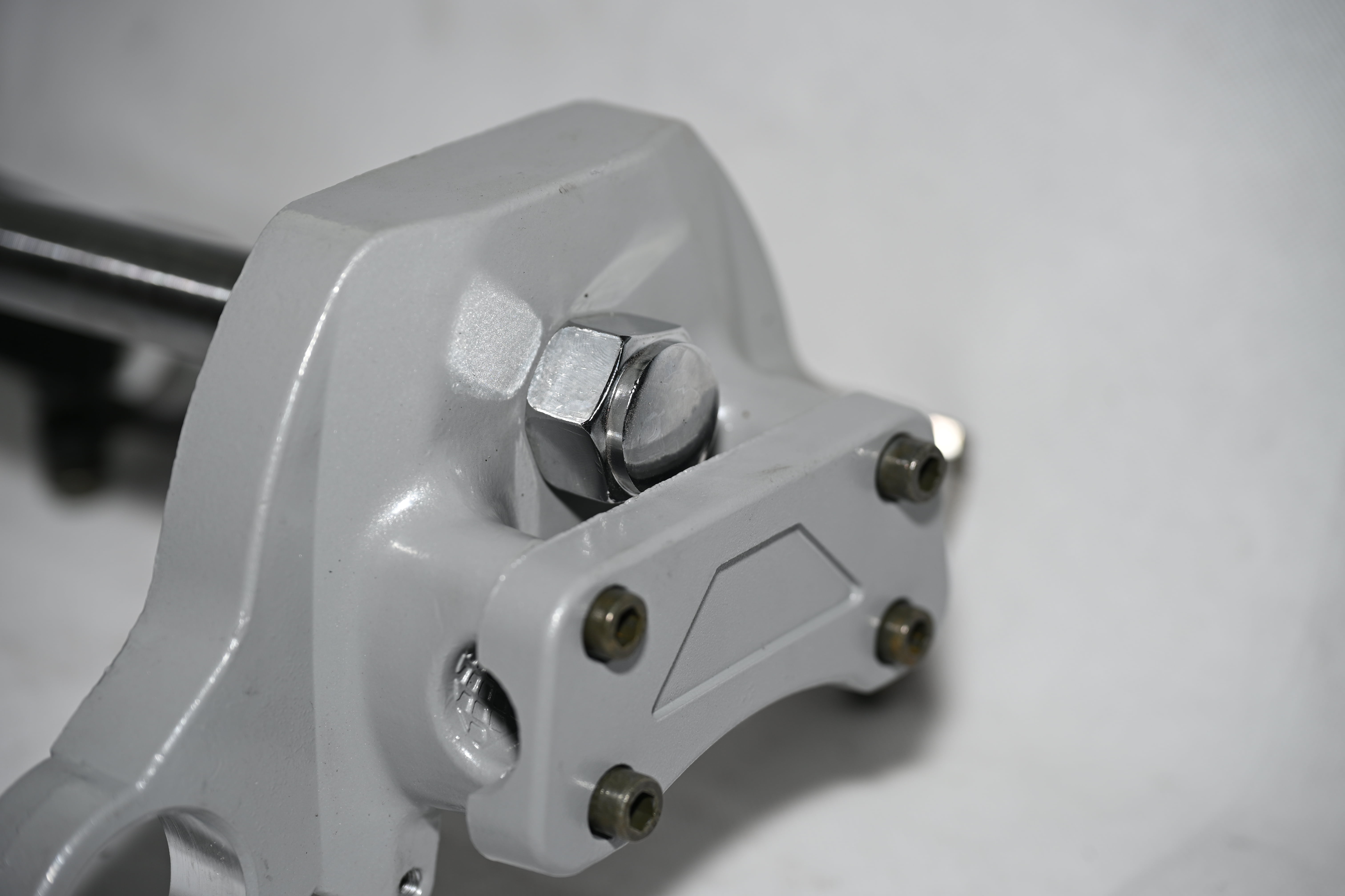 Tricycle front fork clamp