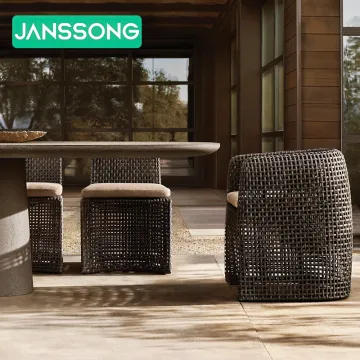 Sturdy Waterproof Outdoor Furniture: Hotel Aluminum Table and Chairs Set