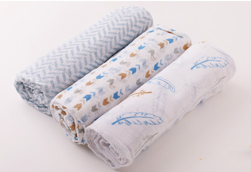 Baby swaddle  blanket  feather printed