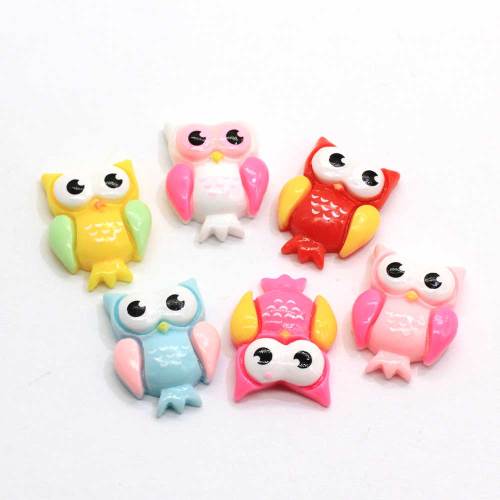 Vente chaude mignon Mini résine colorée hibou forme 100 pièces flatback charmes 100 pièces assez bon marché en vrac Cabochons pour autocollants de bricolage