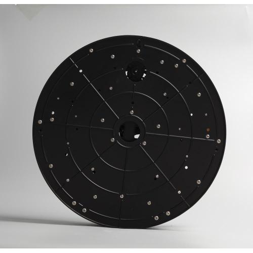 Round Gear Wall Clock With Black Accessories