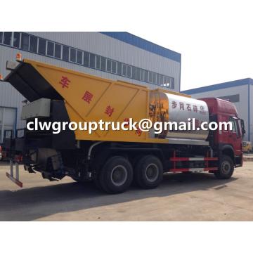 SINOTRUCK Synchronized Crushed Stone Seal Truck