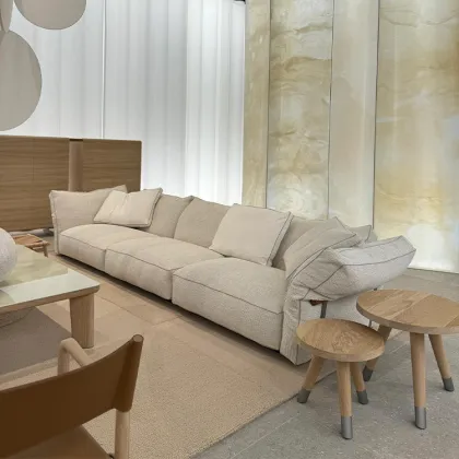MOYI Designer Flexform Modular Fabric Sofa: A Simple Living Room Addition for Nordic, Modern Villa, and Large Apartment Settings