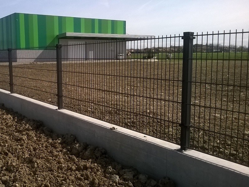 double wire fence (180)