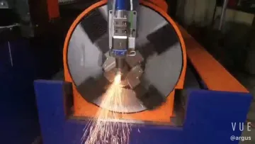 1530 Fiber Laser Cutting Machine SS And MS Metal Tube CNC Laser Cutter Rotary Pipe Plate Laser Cutting Machines