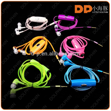 illuminated light custom earbuds flashing light LED wired earphone glowing headphones new gadgets 2017