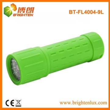 Fornitura di fabbrica Outdoor utilizzato a 9 LED Torcia in plastica a buon mercato con batteria da 3*AAA