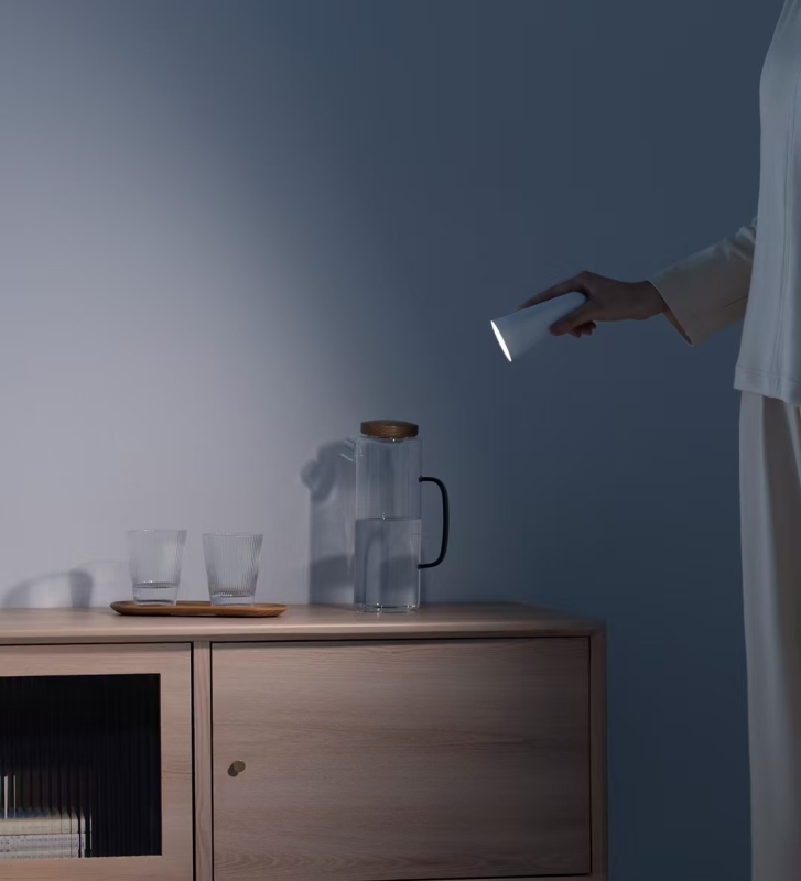 Mi Multi-functional Charging Desk Lamp