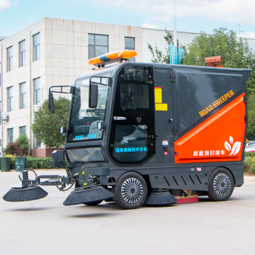 Automatic Garbage Floor Cleaning Equipment - Enclosed Ride On Street Sweeper