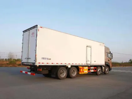 8x4 refrigerator truck frozen vegetables& meats truck