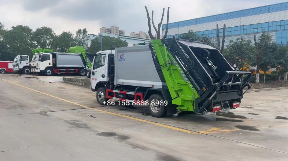 Compressed Refuse Truck 3 Jpg